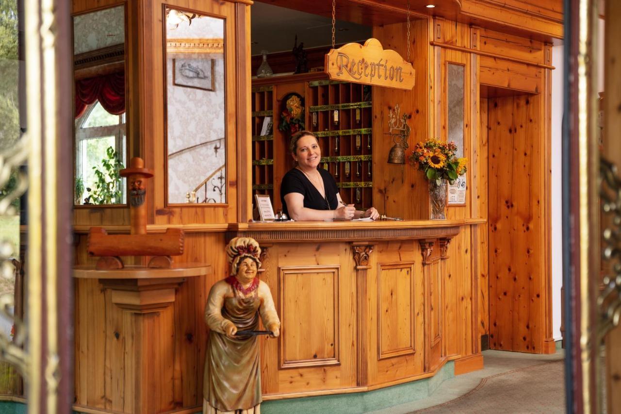 Sattelbogener Hof Hotel Traitsching Екстериор снимка