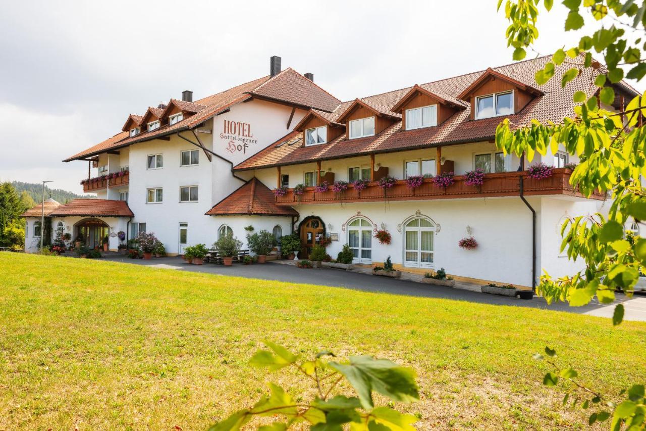 Sattelbogener Hof Hotel Traitsching Екстериор снимка