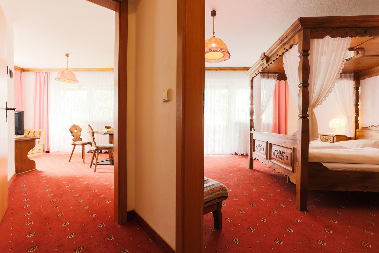 Sattelbogener Hof Hotel Traitsching Екстериор снимка