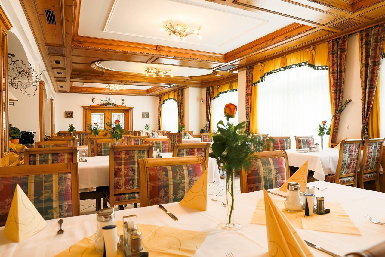 Sattelbogener Hof Hotel Traitsching Екстериор снимка