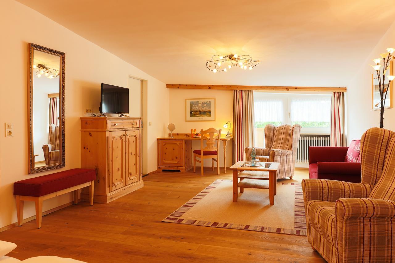 Sattelbogener Hof Hotel Traitsching Екстериор снимка